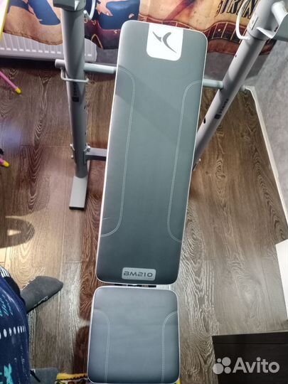 Скамья для жима со стойками бу