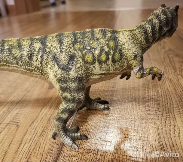 Динозавр Аллозавр