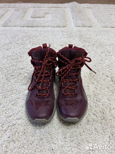 Кроссовки Under armour