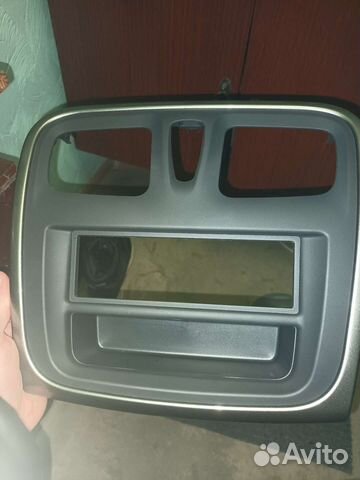 Консоль панели под магнитолу logan stepway