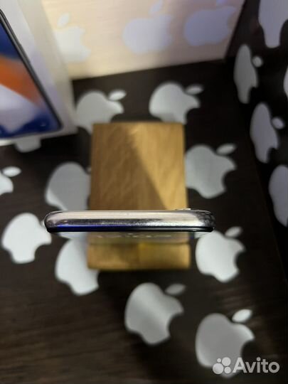 iPhone X, 64 ГБ