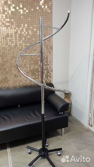 Вешало для одежды напольное