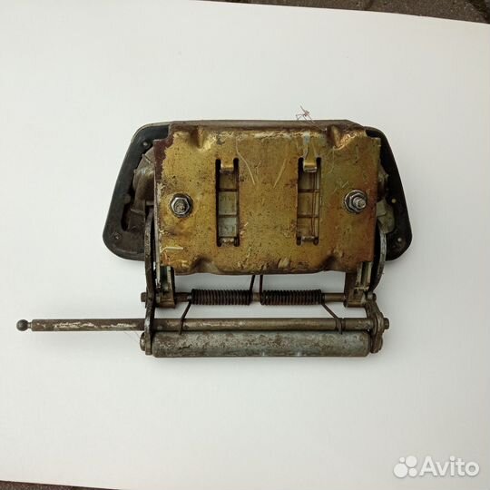 Ручка двери газ-31105