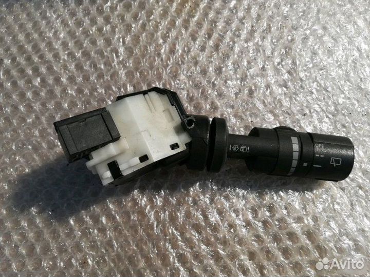 Переключатель Nissan Qashkai