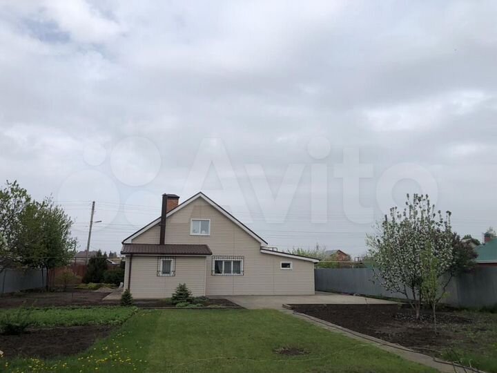 Дом 160 м² на участке 12,8 сот.