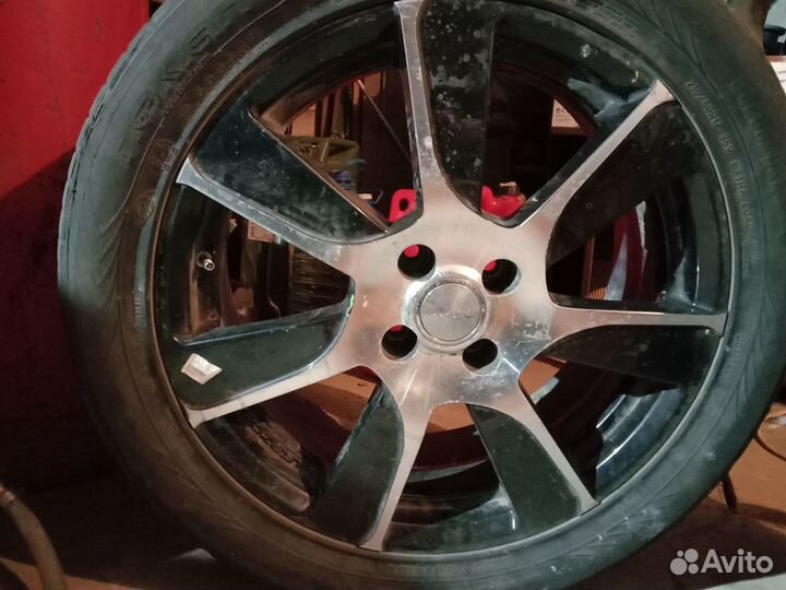 Диски r17 215 50 с резиной в комплекте