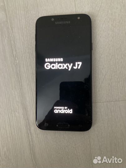 Телефон Samsung j7