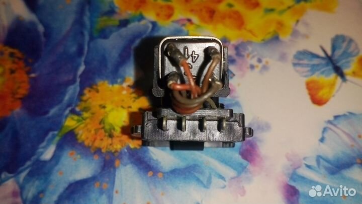 Головка звукоснимателя гзм 105 мд без иглы