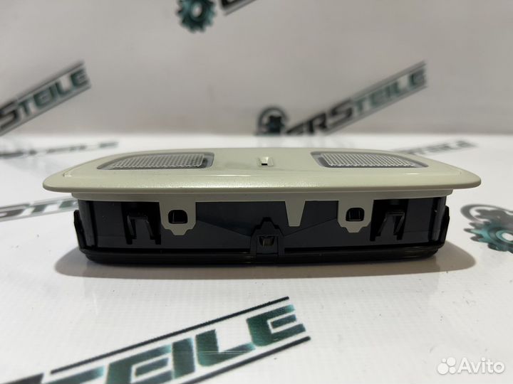 Плафон потолочный задний Volvo V60 2022