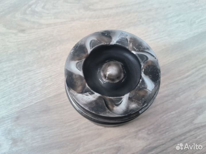 Поршень OM651