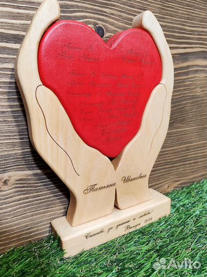 Памятные подарки на выпускной