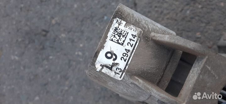 Chevrolet Cruze 1.6L МКПП подушка двигателя правая