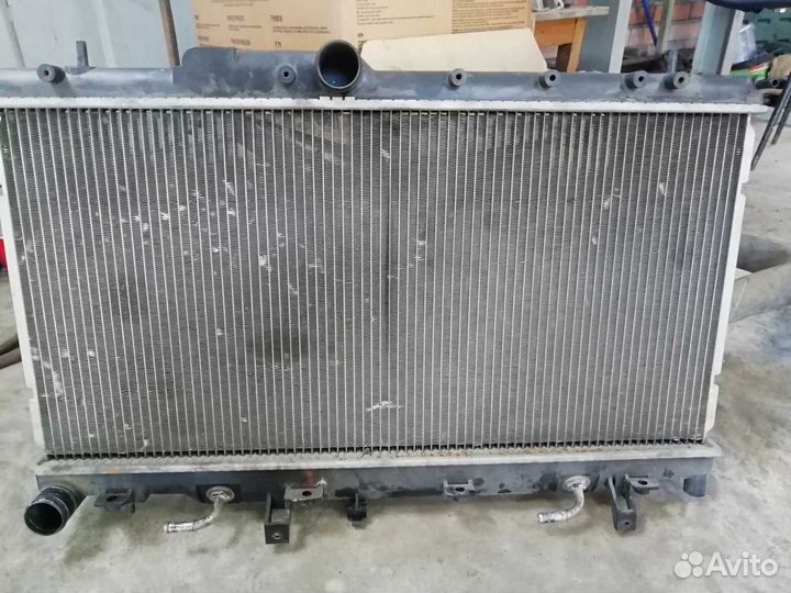 Радиатор охлаждения subaru legacy