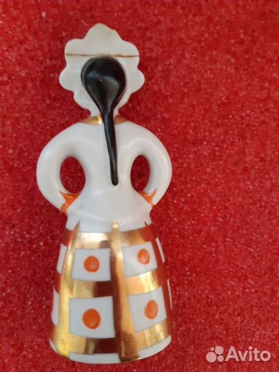 Статуэтка девушка в кокошнике