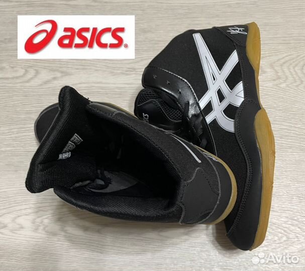 Борцовки asics новые размер 42 28см по стелькам