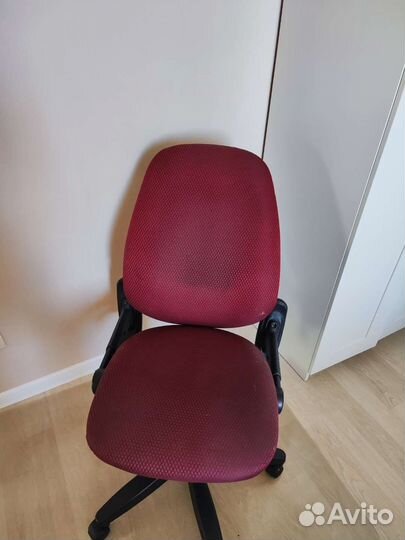 Компьютерное кресло