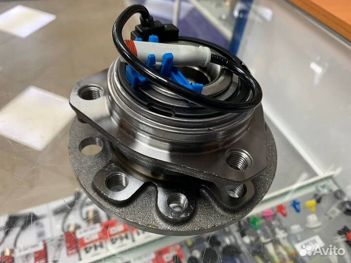 Ступица передняя Opel Astra H