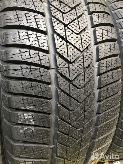 Pirelli Winter Sottozero 3 245/45 R19 и 275/40 R19 102V