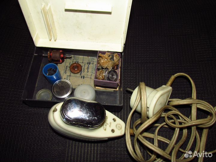 Много запчастей к электробритвам СССР, Бердск-4