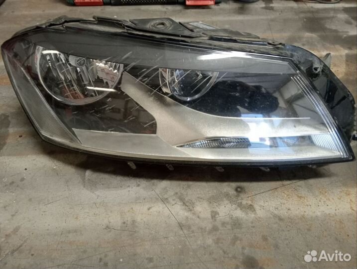 Фара правая Фольксваген Пассат б7