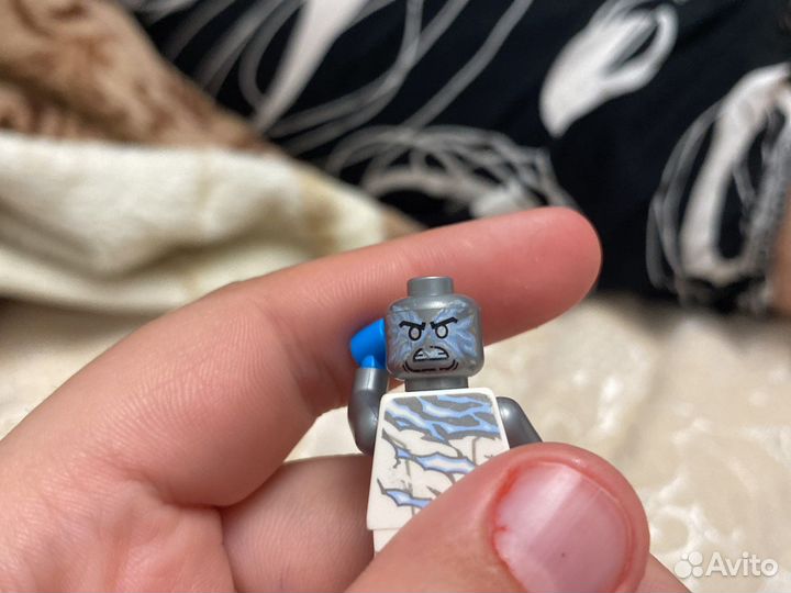 Lego минифигурки зейн