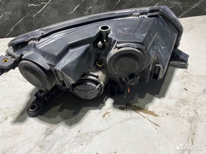 Фара передняя левая Skoda Rapid cfna 2015