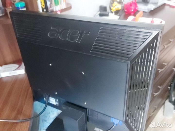 Монитор Acer v193dob