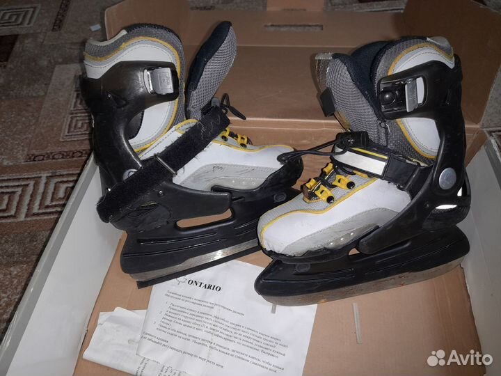 Коньки хоккейные