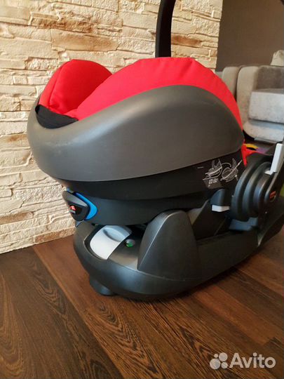 Автолюлька+база (ISOfix) Stokke iZi Go Besafe