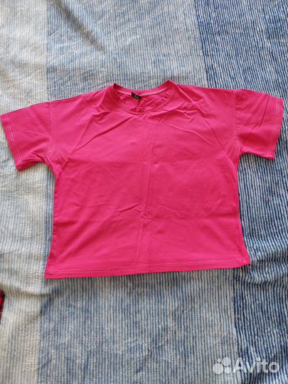 Футболка укороченная женская