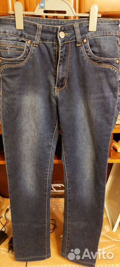 Джинсы женские