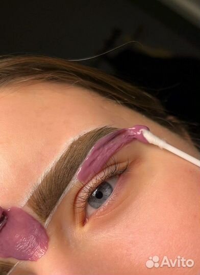 Ламинирование / окрашивание и коррекция бровей