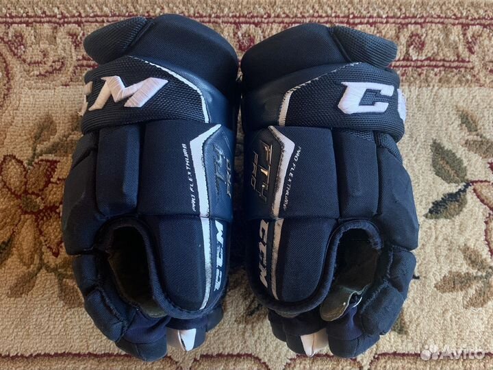 Краги хоккейные