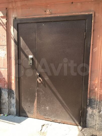 4-к. квартира, 133,7 м², 1/4 эт.