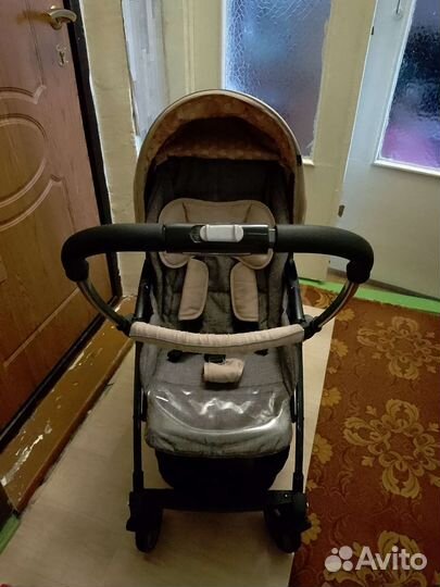 Прогулочная коляска книжка
