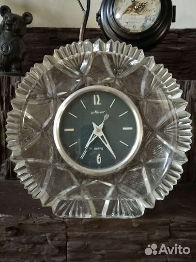 Часы Настольные Настенные Маяк. СССР