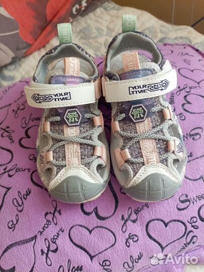 Кроссовки для девочки 29 размер новые 2 пары