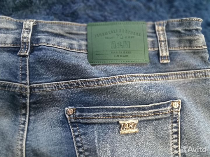 Джинсовые шорты