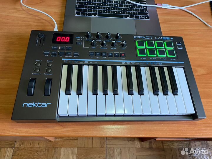 Midi-клавиатура Nektar Impact LX25+