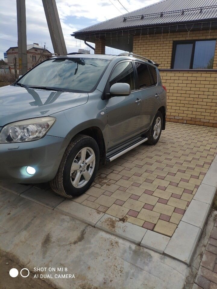 Toyota RAV4: фото владельца