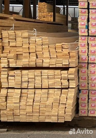 Обрезная доска из ели 25х150х6000