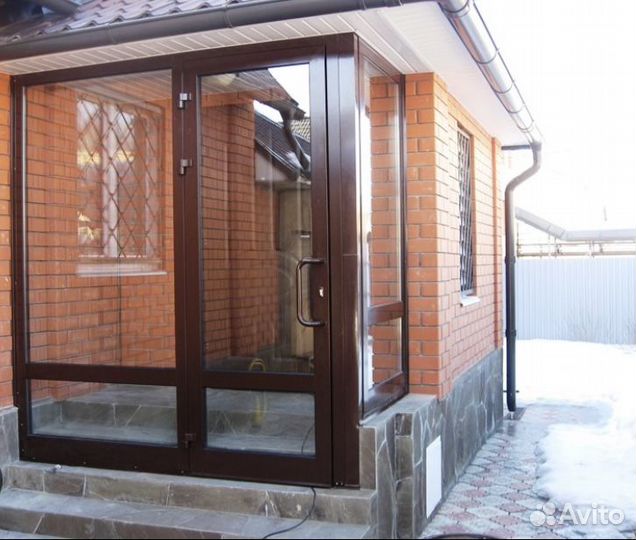 Остекление террасы из пластиковых окон