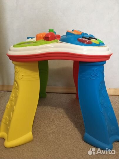 Развивающий столик Chiko