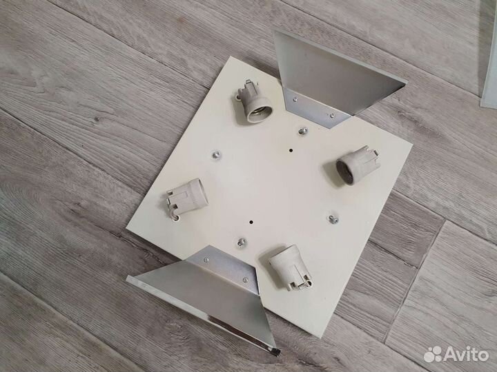 Светильник настенный