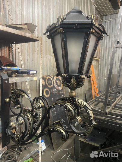 Кованый фонарь, бра