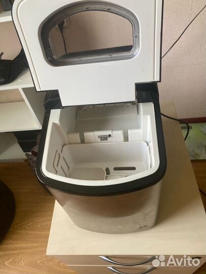 Ледогенератор Hurakan