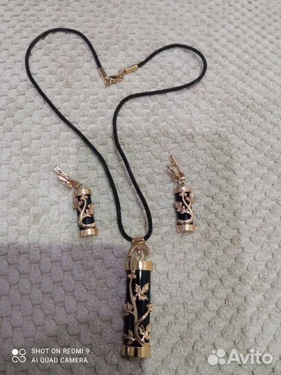 Золотые серьги