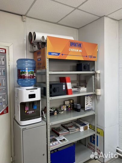 Напольный металлический стеллаж