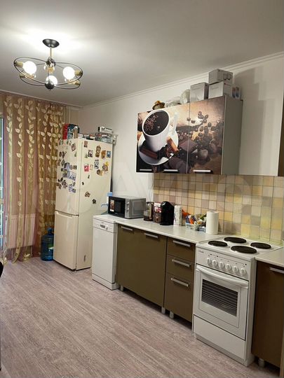 2-к. квартира, 65 м², 11/16 эт.