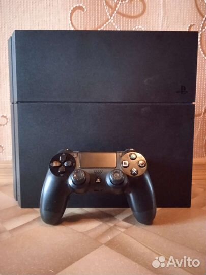 Sony PlayStation 4